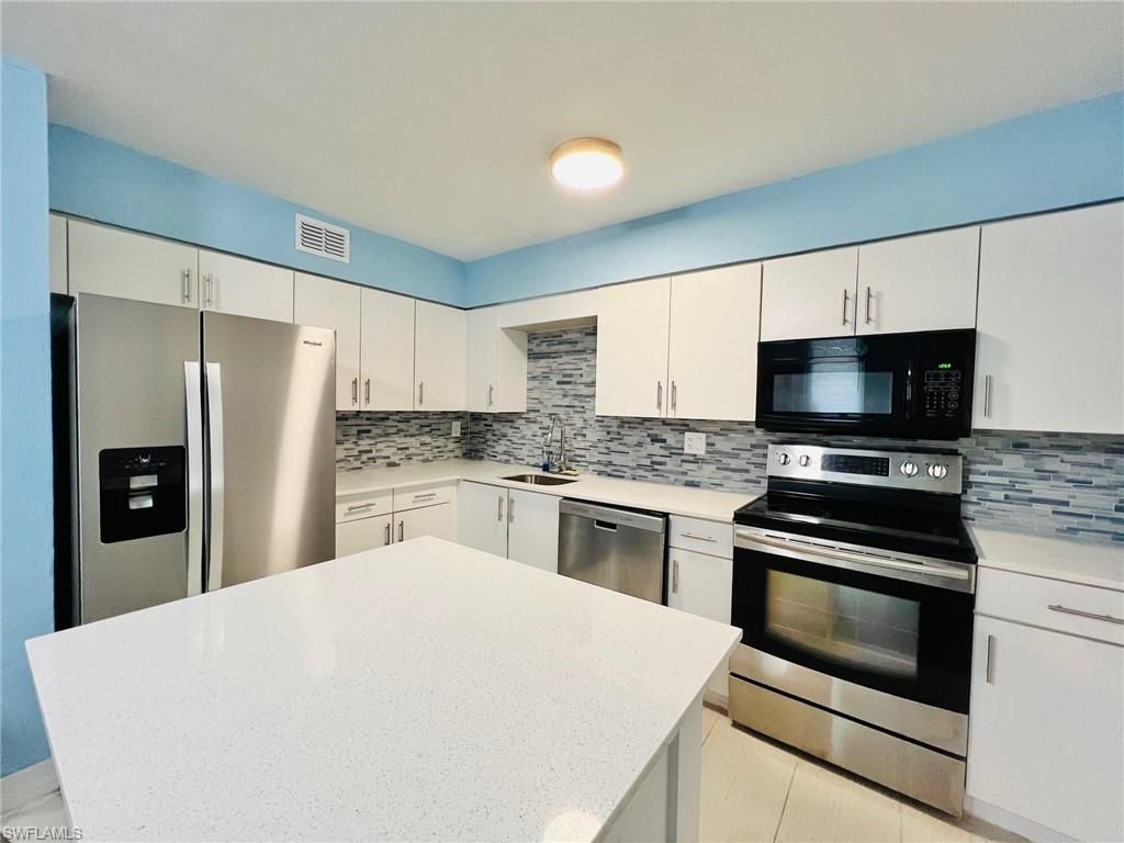 465 Bald Eagle DR 7, Marco Island, FL 34145