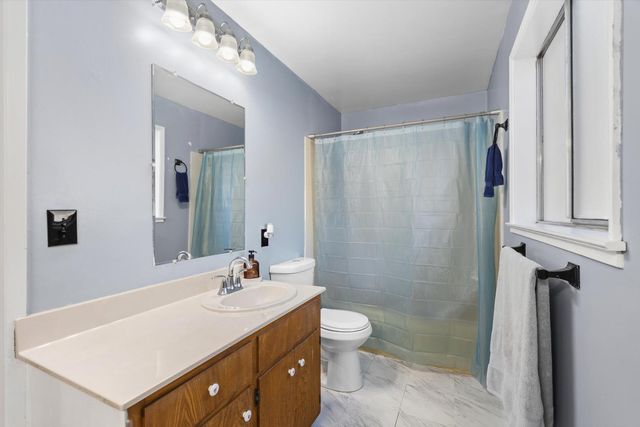 5371 Begonia Dr, Pollock Pines, CA 95726