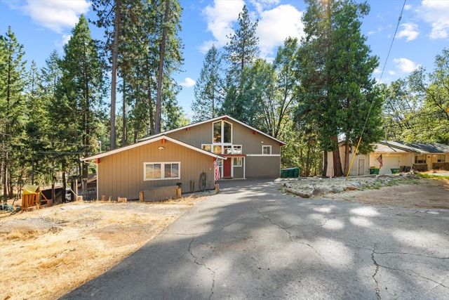 5371 Begonia Dr, Pollock Pines, CA 95726
