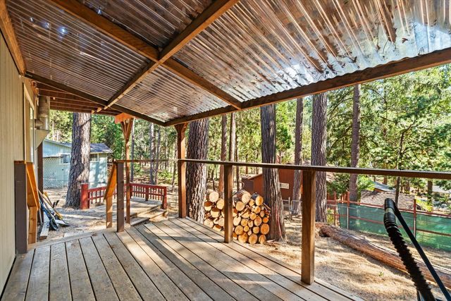 5371 Begonia Dr, Pollock Pines, CA 95726
