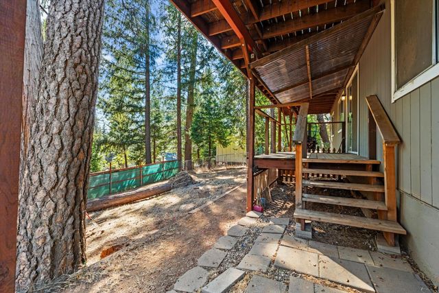 5371 Begonia Dr, Pollock Pines, CA 95726