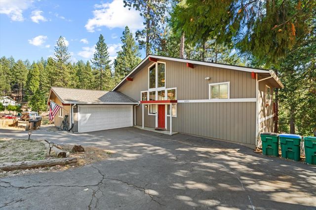 5371 Begonia Dr, Pollock Pines, CA 95726