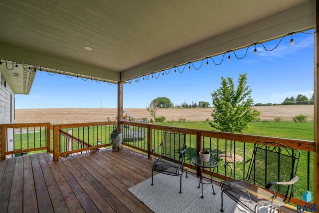 7317 E Misty Knoll Cir Circle, Sioux Falls, SD 57110
