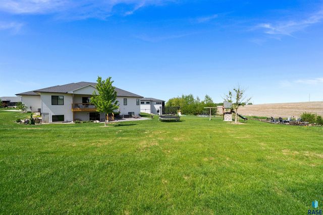 7317 E Misty Knoll Cir Circle, Sioux Falls, SD 57110