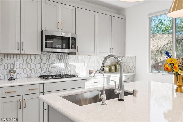 8801 Highland Skye Drive, Las Vegas, NV 89166