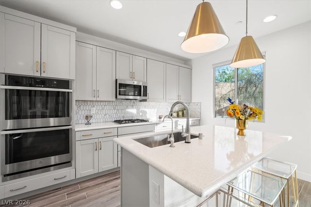 8801 Highland Skye Drive, Las Vegas, NV 89166