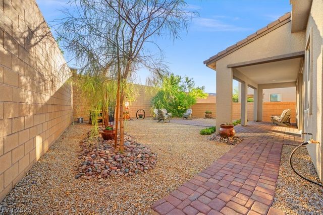 8801 Highland Skye Drive, Las Vegas, NV 89166