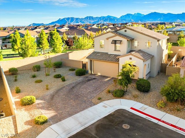 8801 Highland Skye Drive, Las Vegas, NV 89166