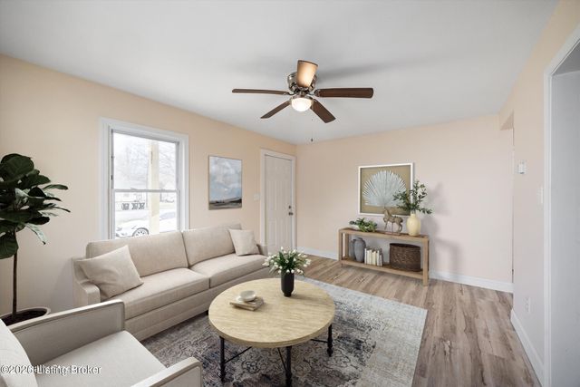 2726 Algonquin Pkwy, Louisville, KY 40210