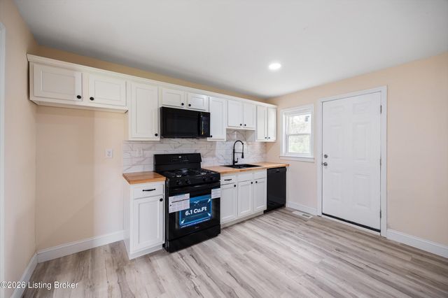 2726 Algonquin Pkwy, Louisville, KY 40210