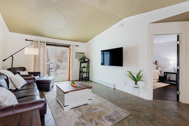 3163 17th Street S C, Fargo, ND 58103