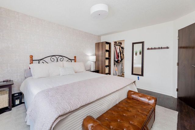 3163 17th Street S C, Fargo, ND 58103