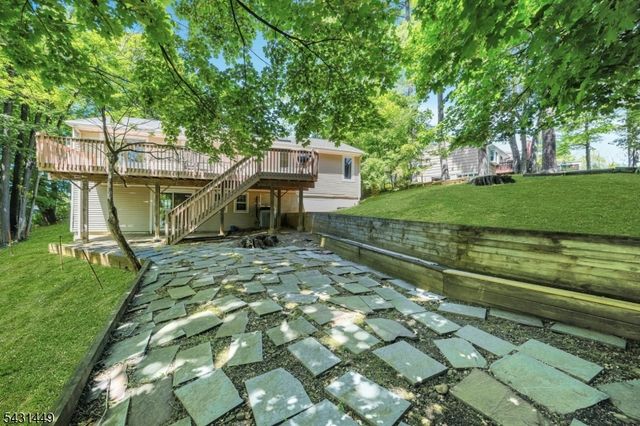 34 Bear Brook Ln, Livingston Twp., NJ 07039