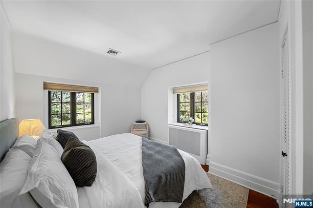 1 Byrne Lane 10, Tenafly, NJ 07670