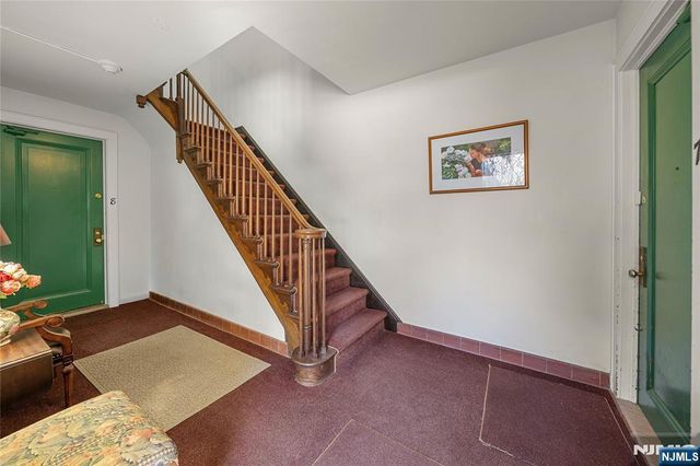 1 Byrne Lane 10, Tenafly, NJ 07670