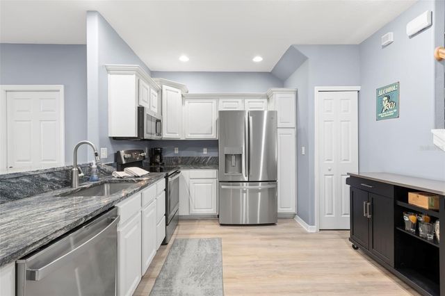 6024 PARKSIDE MEADOW DRIVE, Tampa, FL 33625