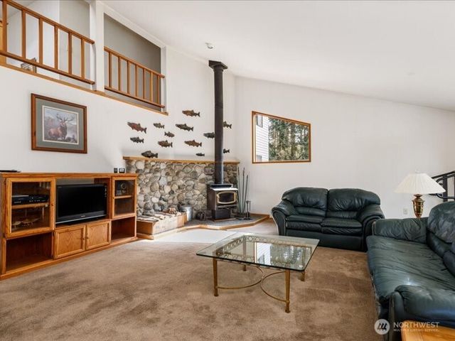 2047 Briarwood Drive, Oak Harbor, WA 98277