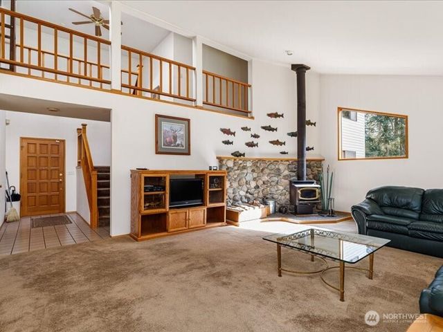 2047 Briarwood Drive, Oak Harbor, WA 98277