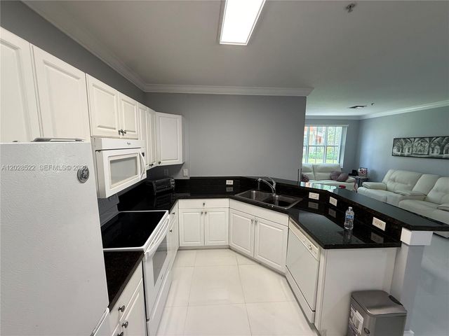 4704 SW 160th Avenue 215, Miramar, FL 33027
