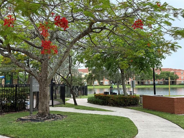 4704 SW 160th Avenue 215, Miramar, FL 33027