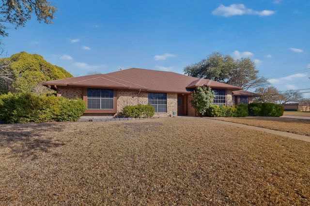 922 S Greenstone Lane, Duncanville, TX 75137