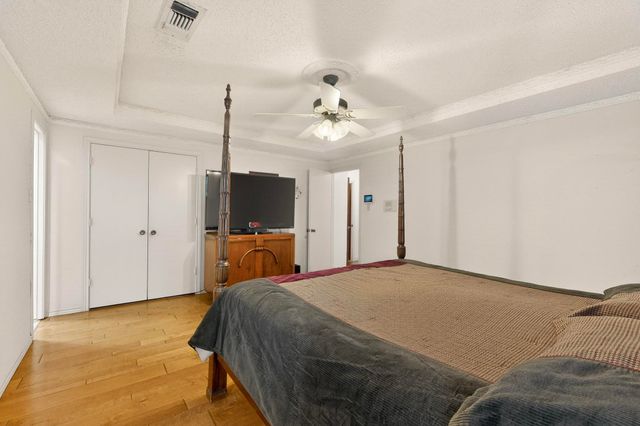 922 S Greenstone Lane, Duncanville, TX 75137