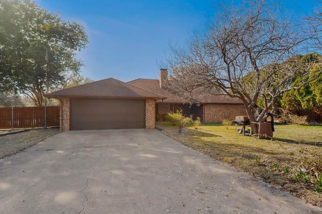 922 S Greenstone Lane, Duncanville, TX 75137
