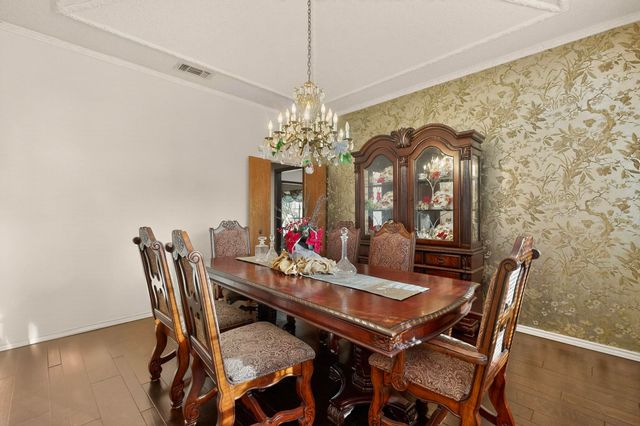 922 S Greenstone Lane, Duncanville, TX 75137