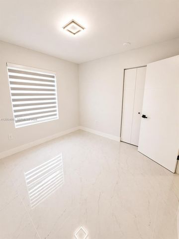 22722 SW 114th Pl, Miami, FL 33170
