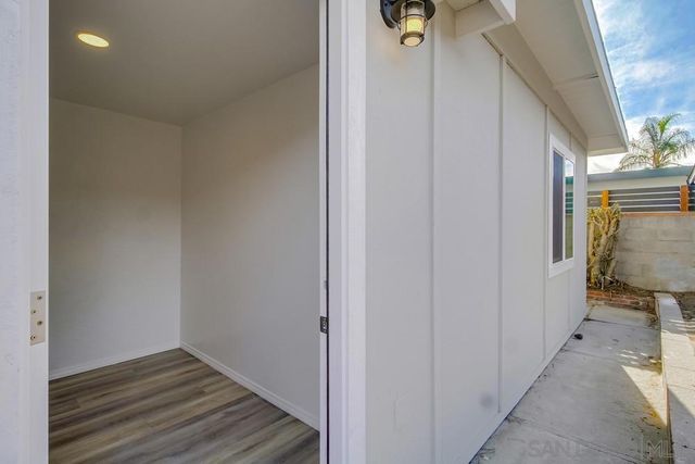 6144 Kerch ST, San Diego, CA 92115