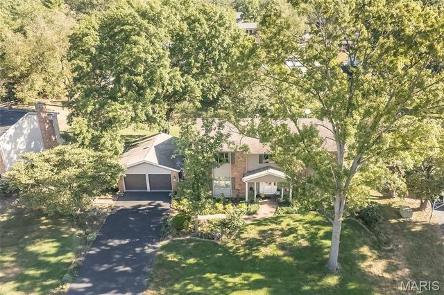 1620 Chalmers Drive, Chesterfield, MO 63017