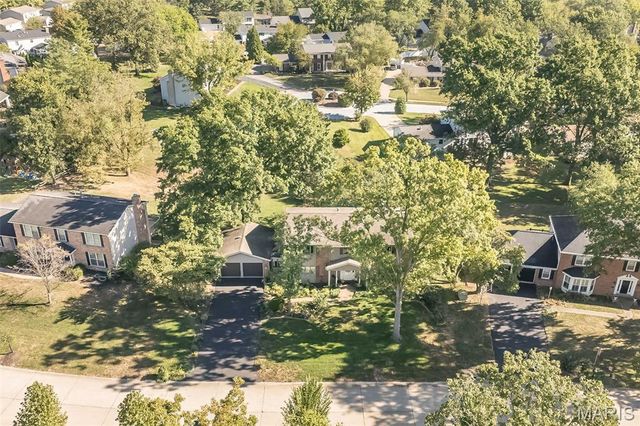 1620 Chalmers Drive, Chesterfield, MO 63017