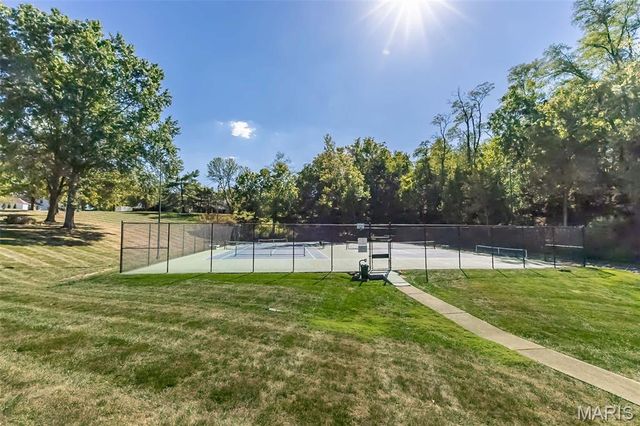 1620 Chalmers Drive, Chesterfield, MO 63017