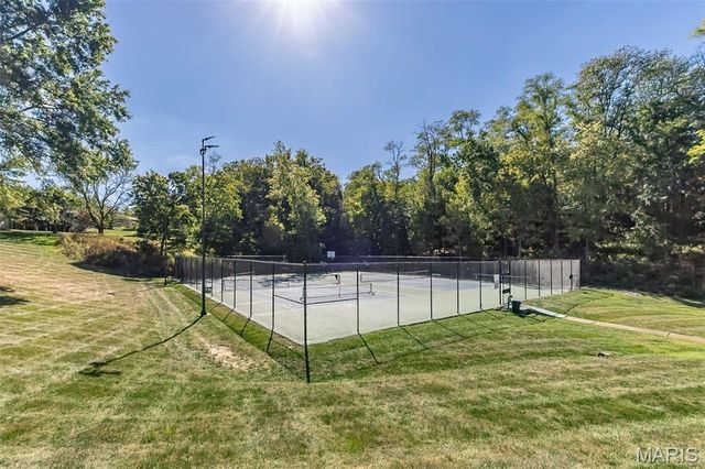 1620 Chalmers Drive, Chesterfield, MO 63017