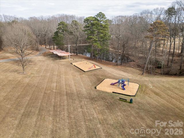 1816 E Greenbriar Road, Statesville, NC 28625