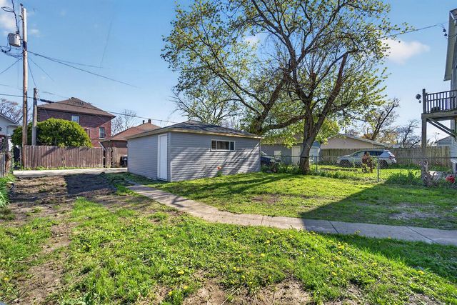 2010 16th STREET, Racine, WI 53403