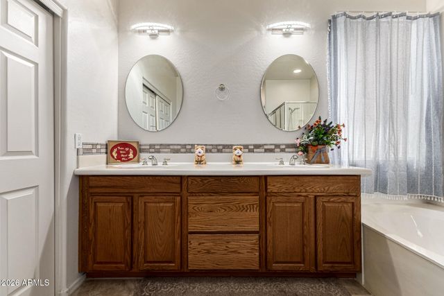 8788 W AUGUSTA Avenue, Glendale, AZ 85305