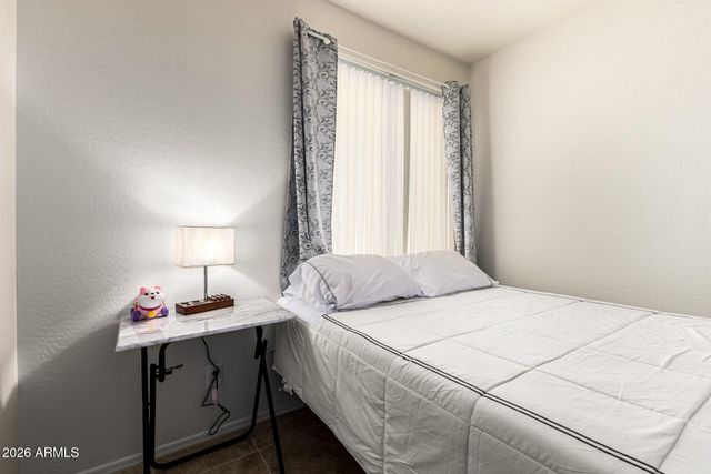 8788 W AUGUSTA Avenue, Glendale, AZ 85305