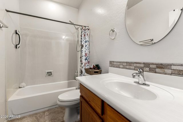 8788 W AUGUSTA Avenue, Glendale, AZ 85305