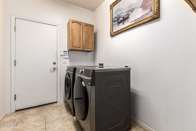 8788 W AUGUSTA Avenue, Glendale, AZ 85305