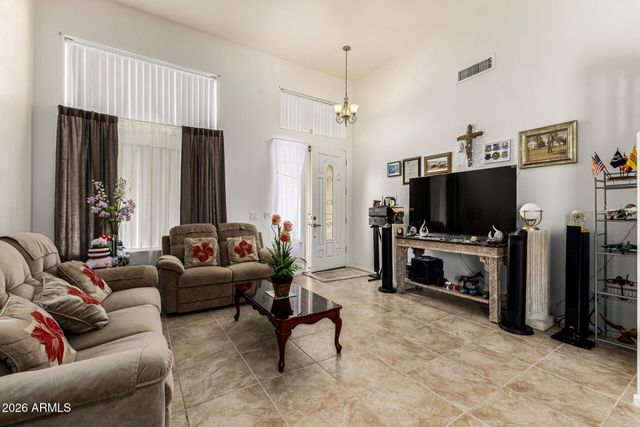 8788 W AUGUSTA Avenue, Glendale, AZ 85305