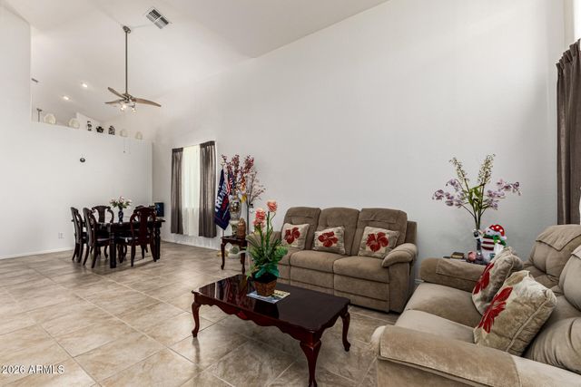 8788 W AUGUSTA Avenue, Glendale, AZ 85305