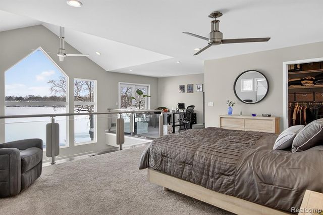 6780 Desmond Road, Waterford, MI 48329