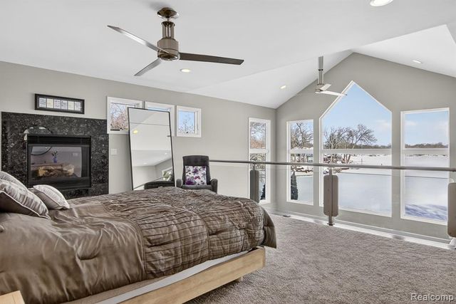 6780 Desmond Road, Waterford, MI 48329