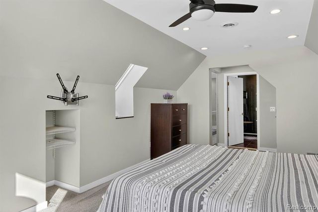 6780 Desmond Road, Waterford, MI 48329