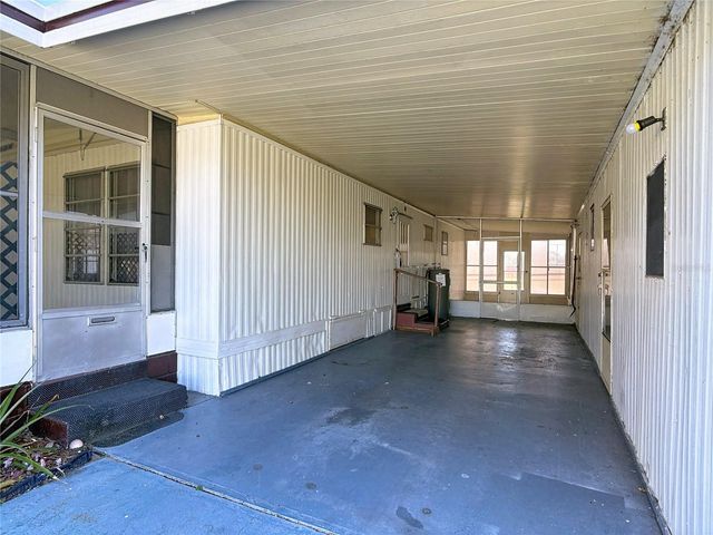 1043 CAPELLA DRIVE, Tavares, FL 32778