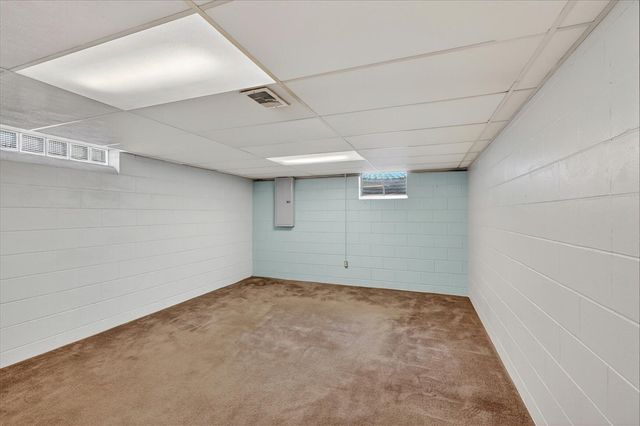 814 N Drake Road, Kalamazoo, MI 49006