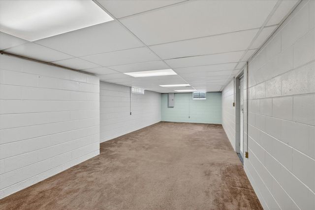 814 N Drake Road, Kalamazoo, MI 49006
