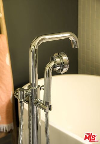 6970 La Presa Drive, Los Angeles, CA 90068