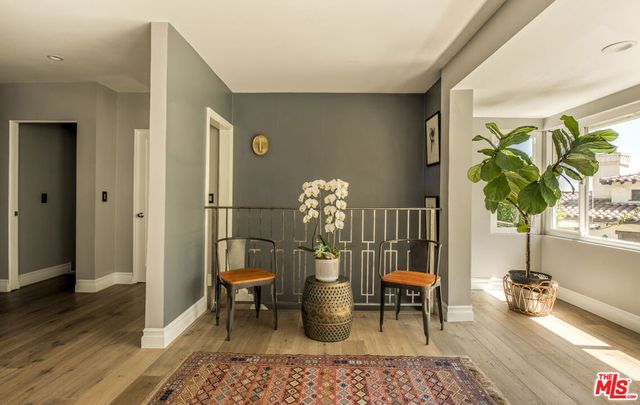 6970 La Presa Drive, Los Angeles, CA 90068